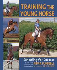 bokomslag Training the Young Horse