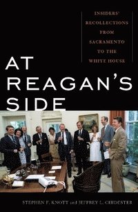 bokomslag At Reagan's Side