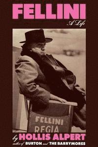 bokomslag Fellini: A Life
