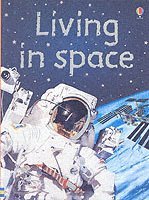 bokomslag Living In Space