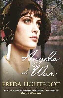 Freda Lightfoot - Angels at War, Häftad