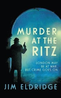 bokomslag Murder at the Ritz