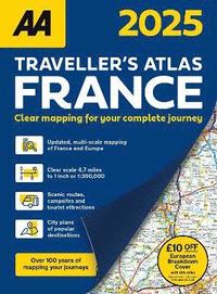 bokomslag AA Traveller's Atlas France 2025