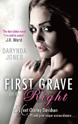 Darynda Jones - First Grave On The Right, Häftad