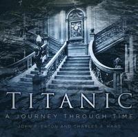 bokomslag Titanic: a journey through time