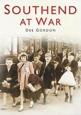 Dee Gordon - Southend at War, Häftad
