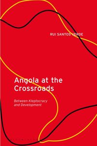 bokomslag Angola at the Crossroads