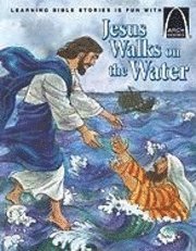 Nancy Sanders - Jesus Walks on the Water, Häftad