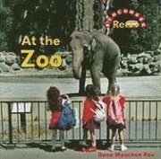 Dana Meachen Rau - At the Zoo, Häftad