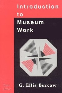 bokomslag Introduction to Museum Work