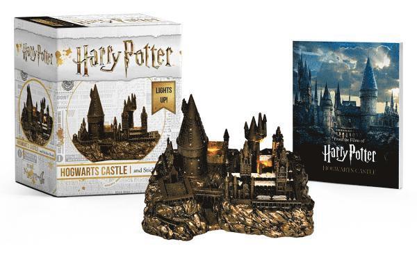 Harry Potter Hogwarts Castle and Sticker Book 1