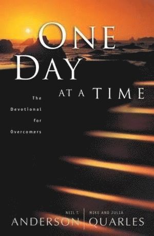 bokomslag One Day at a Time - The Devotional for Overcomers