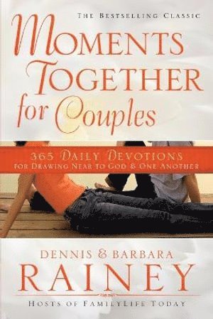 bokomslag Moments Together for Couples - 365 Daily Devotions for Drawing Near to God & One Another