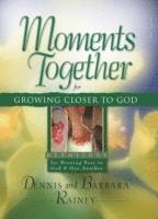 bokomslag Moments Together for Growing Closer to God