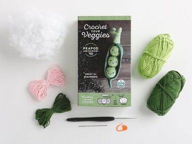 bokomslag Crochet Your Veggies Amigurumi Kit Peapod