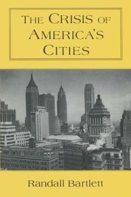 bokomslag The Crisis of America's Cities