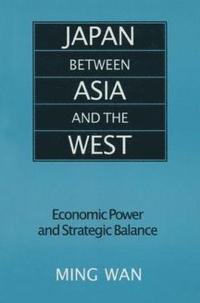 bokomslag Japan Between Asia and the West