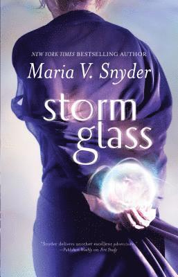 Maria V. Snyder - Storm Glass, Häftad