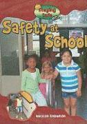 MaryLee Knowlton - Safety at School, Inbunden