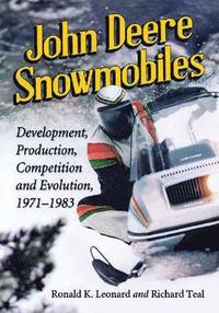 bokomslag John Deere Snowmobiles