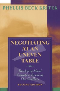 bokomslag Negotiating at an Uneven Table
