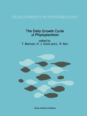 The Daily Growth Cycle of Phytoplankton 1
