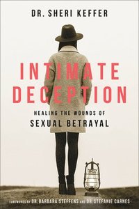 bokomslag Intimate Deception