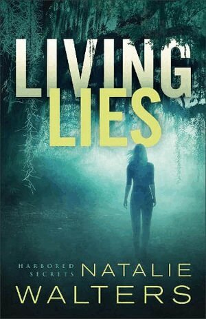 Natalie Walters - Living Lies, Häftad