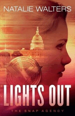 Natalie Walters - Lights Out, Häftad