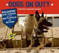 bokomslag Dogs on Duty: Soldiers' Best Friends on the Battlefield and Beyond