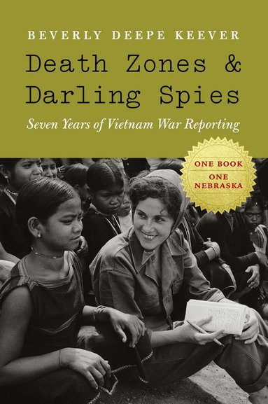 Beverly Deepe Keever - Death Zones and Darling Spies, Häftad