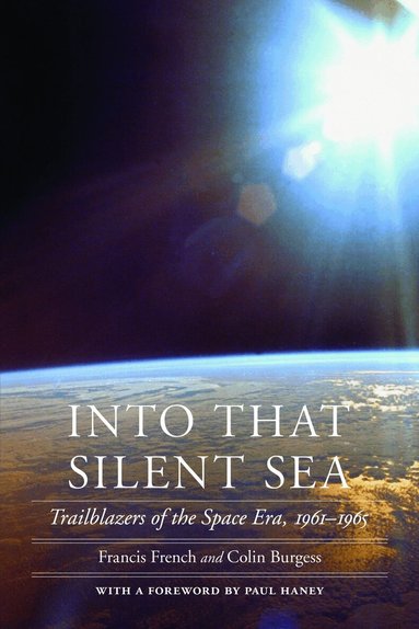 Francis French, Colin Burgess - Into That Silent Sea, Häftad