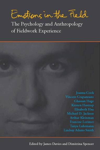 James Davies, Dimitrina Spencer - Emotions in the Field, Häftad