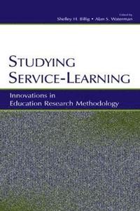 bokomslag Studying Service-Learning