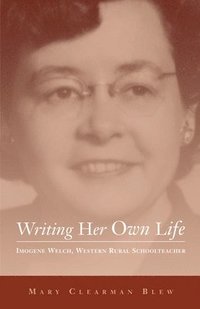 bokomslag Writing Her Own Life