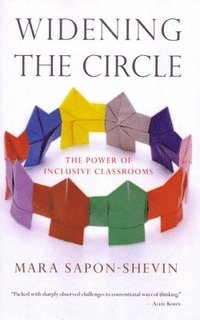 bokomslag Widening the Circle