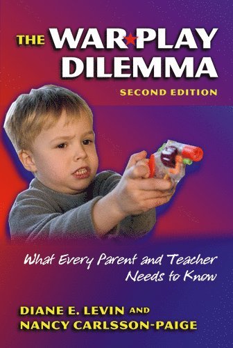 bokomslag War Play Dilemma