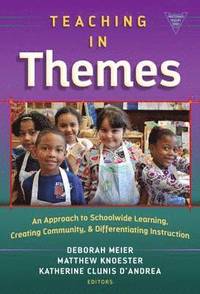 bokomslag Teaching in Themes