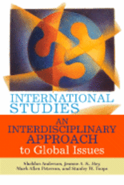 bokomslag International Studies