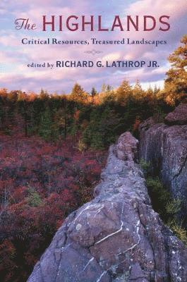 bokomslag The Highlands: Critical Resources, Treasured Landscapes