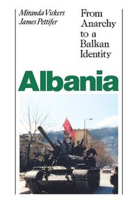 bokomslag Albania (with New Postscript)