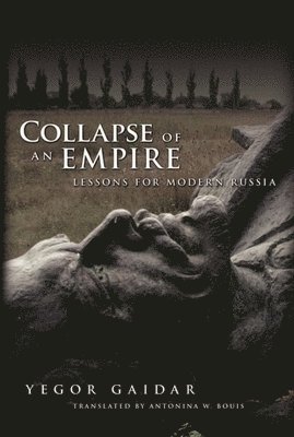 bokomslag Collapse of an Empire