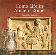 bokomslag Home Life in Ancient Rome