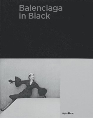 bokomslag Balenciaga in Black