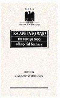 bokomslag Escape into War