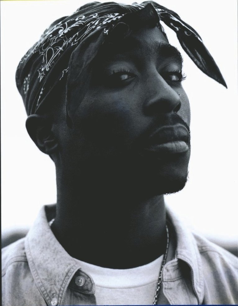 Vibe Magazine - Tupac Shakur, Häftad