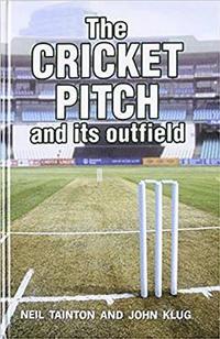 bokomslag Cricket Pitch and Its Outfield