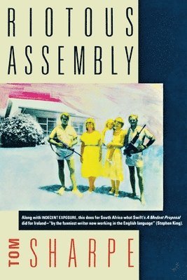 Tom Sharpe - Riotous Assembly, Häftad