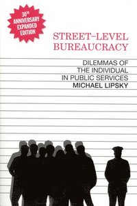 bokomslag Street-Level Bureaucracy: Dilemmas of the Individual in Public Services
