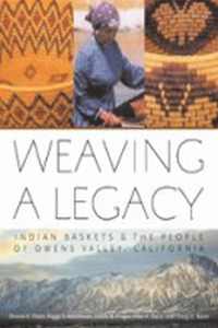 bokomslag Weaving a Legacy - Paper